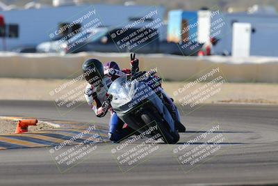 media/Dec-18-2022-SoCal Trackdays (Sun) [[8099a50955]]/Turn 2 (950am)/